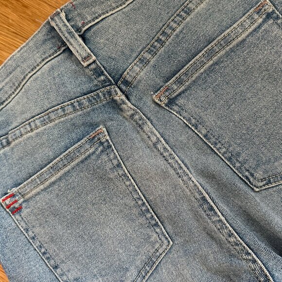 BDG Girl Friend High Rise Cropped Jeans - Light Wash - Picture 5 of 8